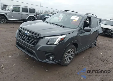 2023 Subaru Forester Premium z USA, uszkodzony, nr VIN JF2SKAEC1PH475603